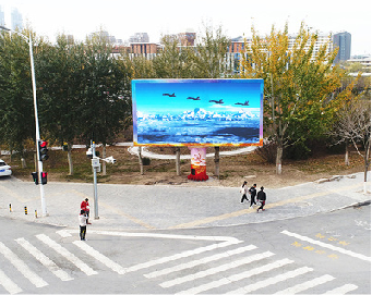 寻乌户外大屏广告投放要点。